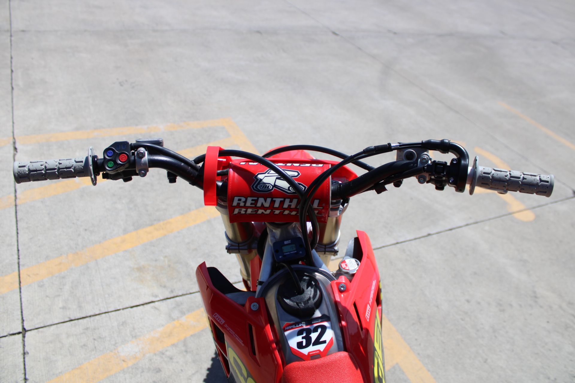 2025 Honda CRF450R in The Dalles, Oregon - Photo 11