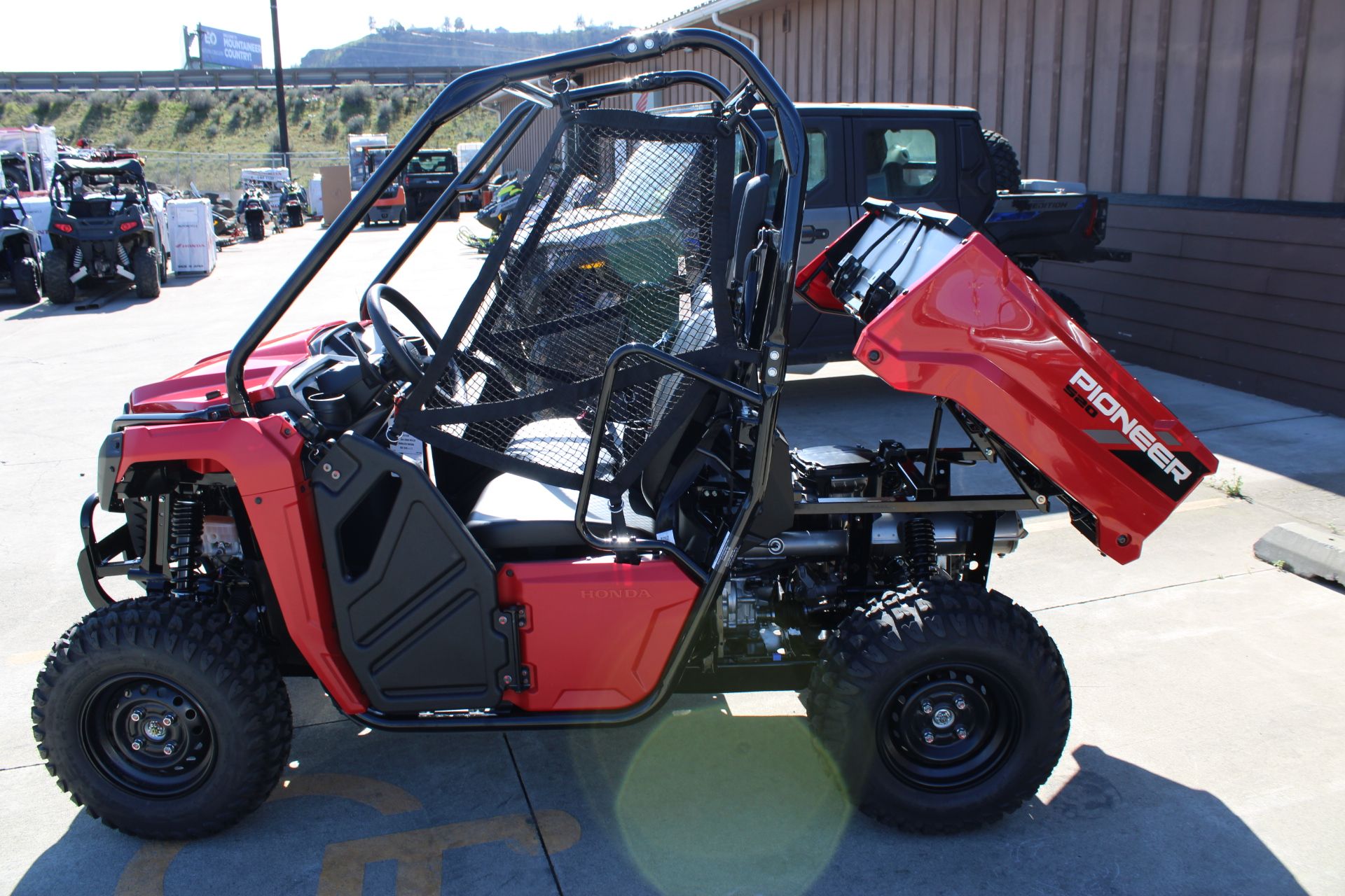 2026 Honda Pioneer 520 in The Dalles, Oregon - Photo 7