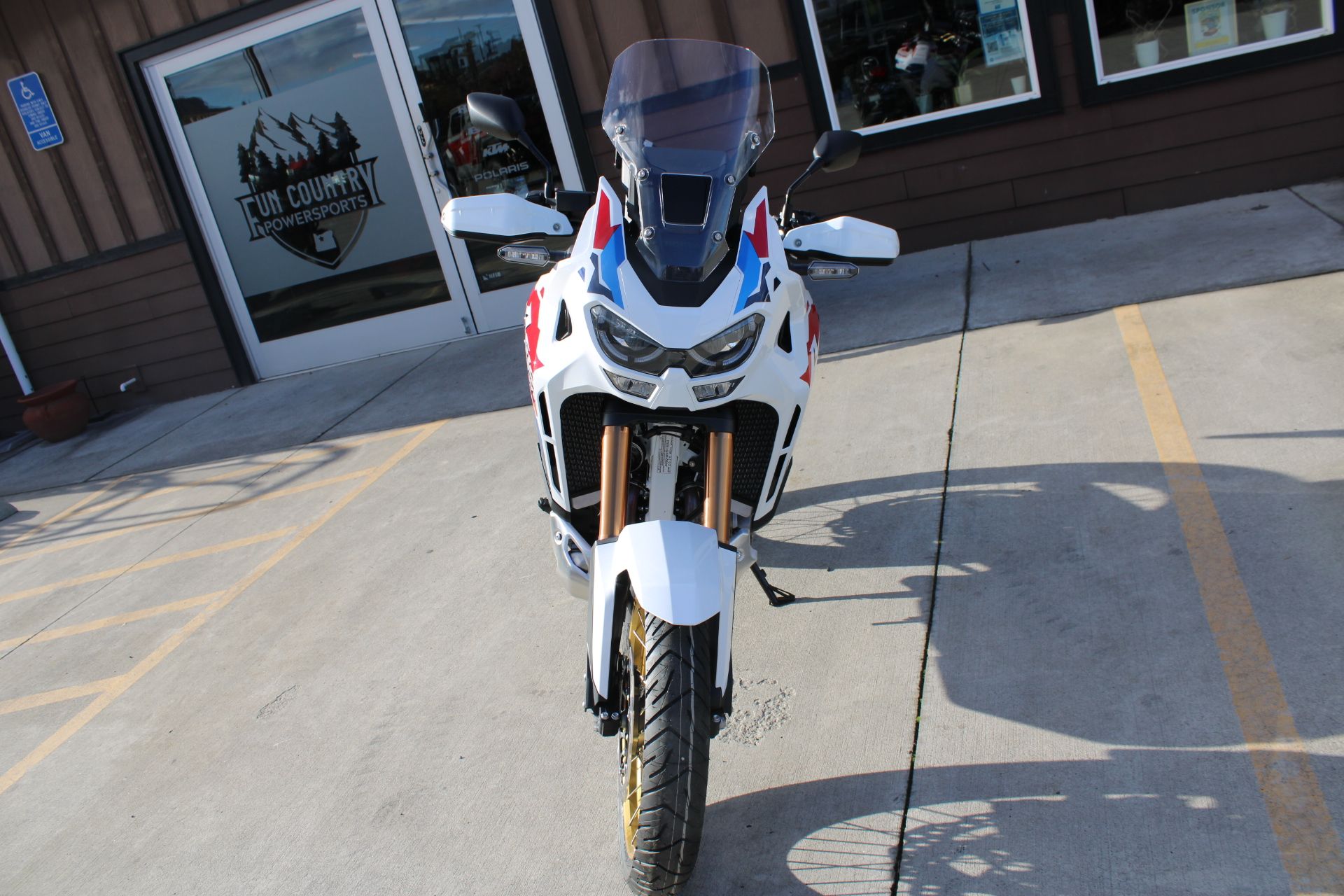 2025 Honda Africa Twin Adventure Sports ES DCT in The Dalles, Oregon - Photo 2