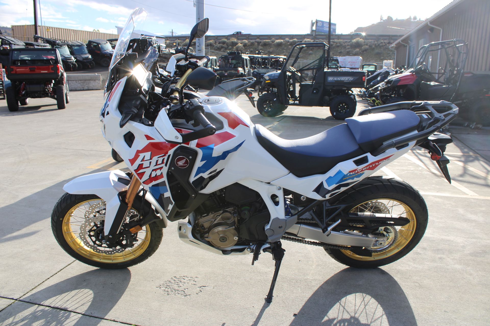 2025 Honda Africa Twin Adventure Sports ES DCT in The Dalles, Oregon - Photo 8