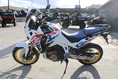 2025 Honda Africa Twin Adventure Sports ES DCT in The Dalles, Oregon - Photo 8