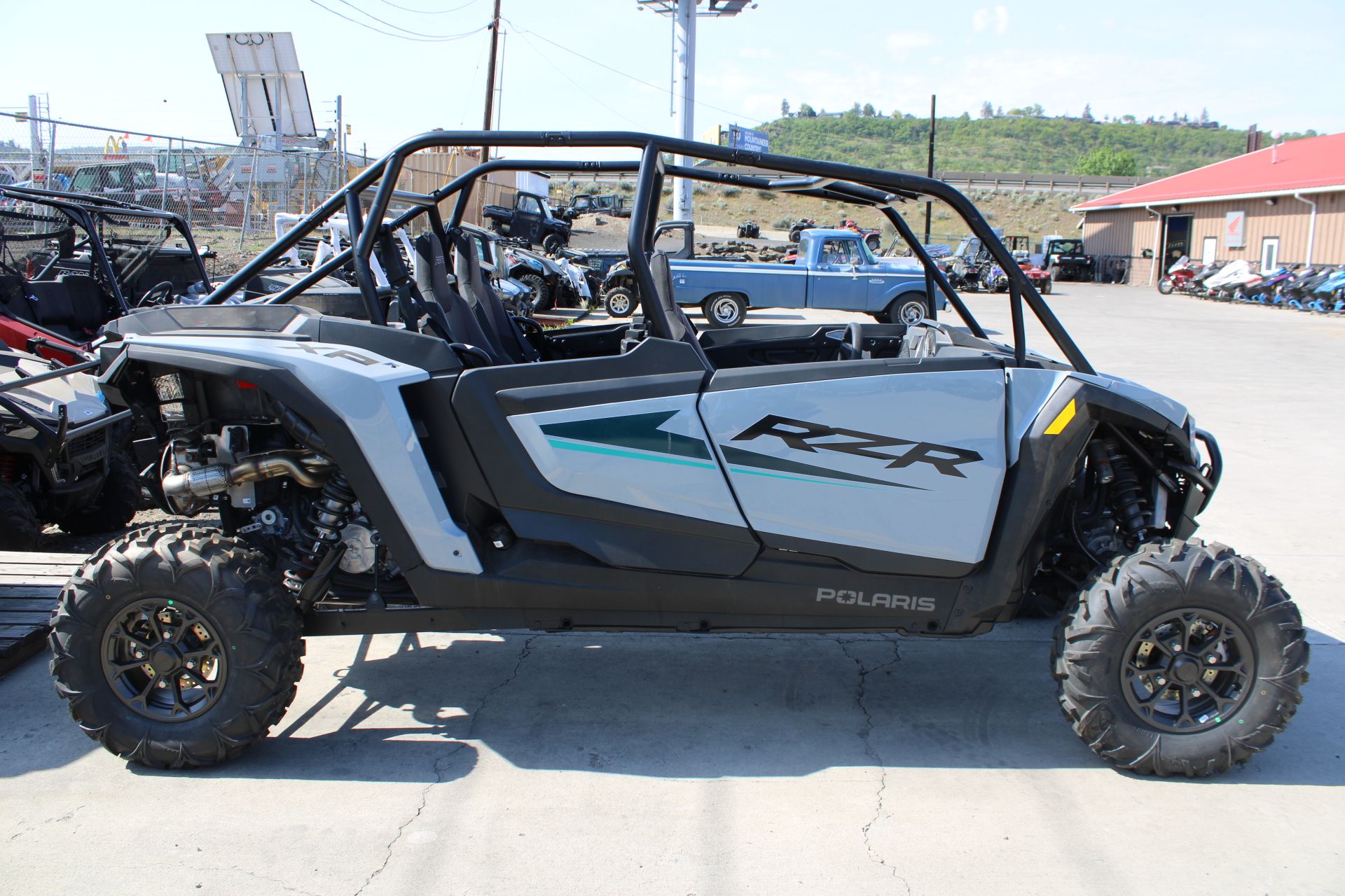 2025 Polaris RZR XP 4 1000 Sport in The Dalles, Oregon - Photo 4