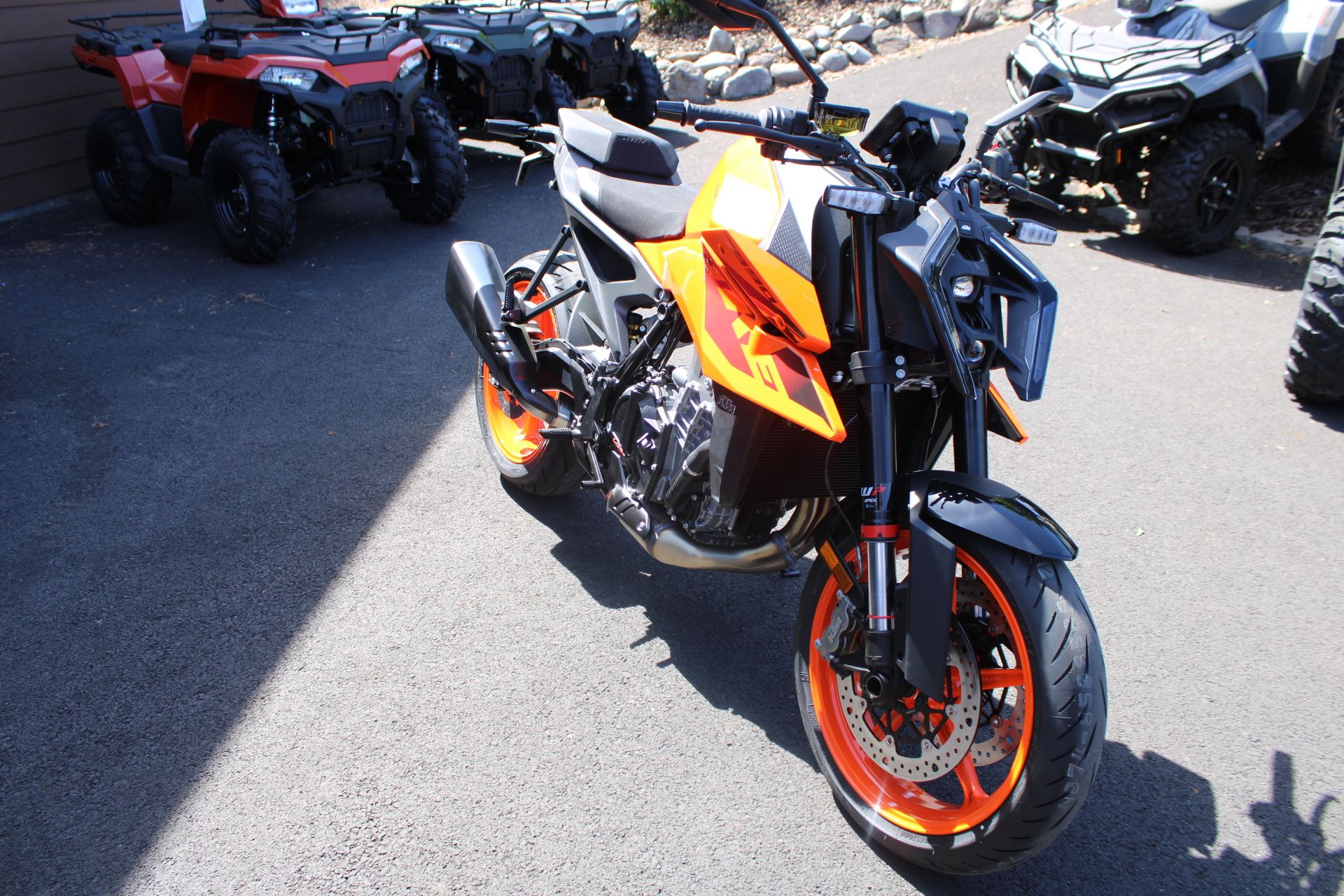 2024 KTM 990 Duke in The Dalles, Oregon - Photo 3