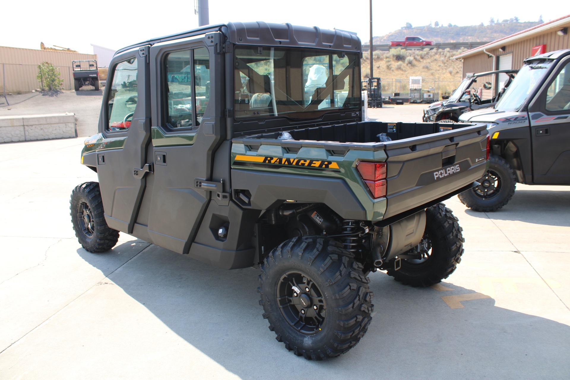 2027 Polaris Ranger Crew XP 1000 NorthStar Premium 7
