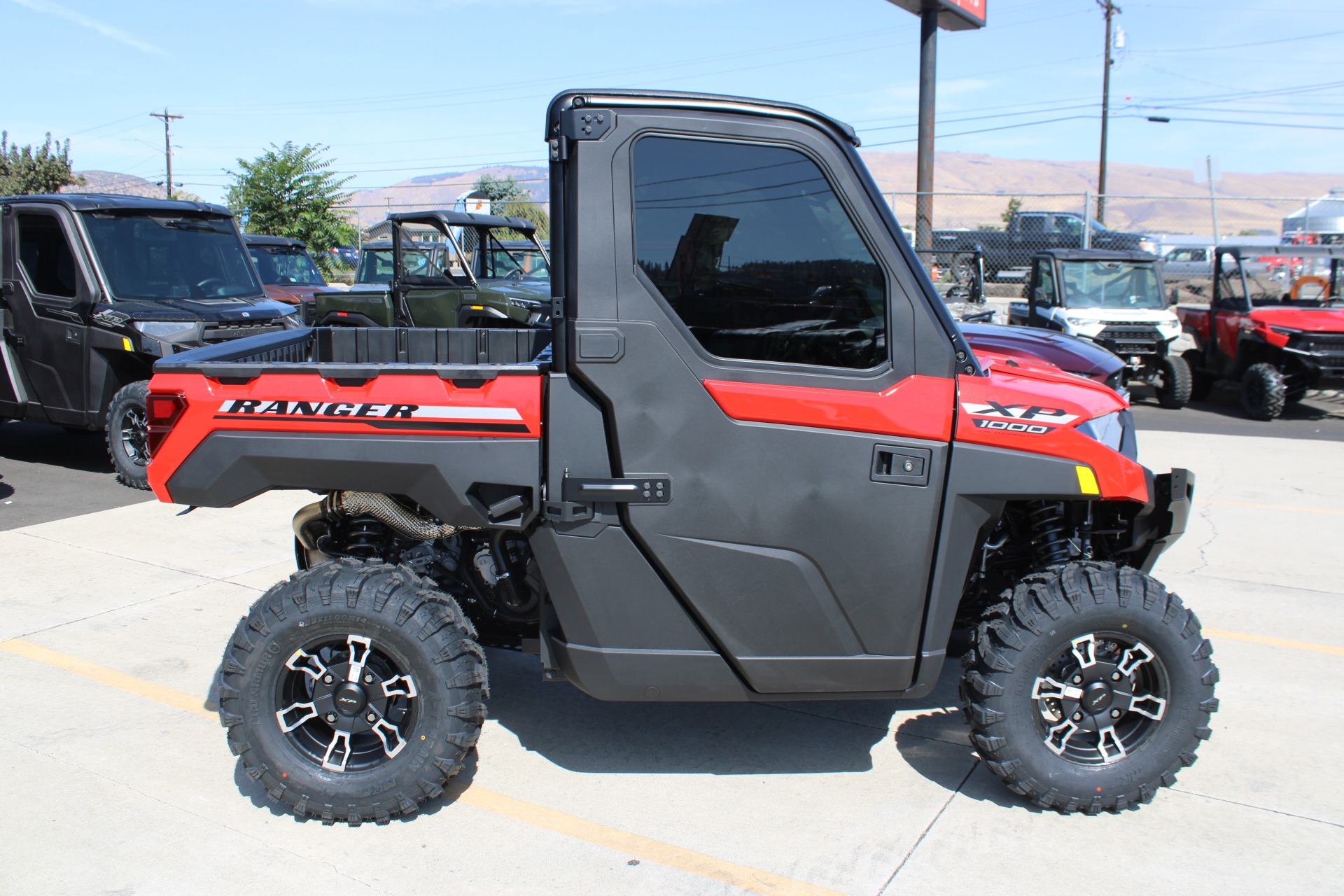 2027 Polaris Ranger XP 1000 NorthStar Ultimate 4