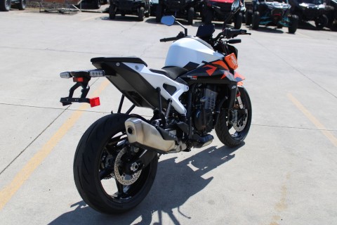 2026 KTM 990 Duke in The Dalles, Oregon - Photo 5