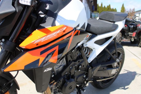 2026 KTM 990 Duke in The Dalles, Oregon - Photo 10