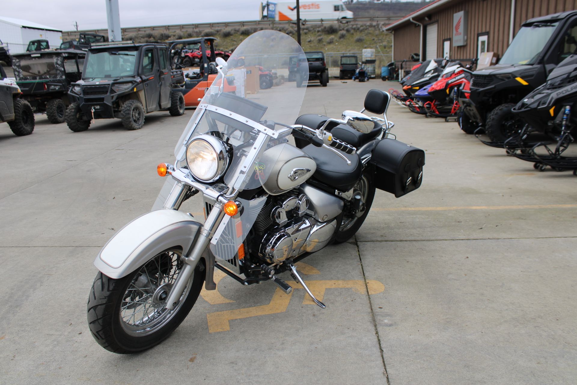 2004 Suzuki Intruder Volusia 800 in The Dalles, Oregon - Photo 3