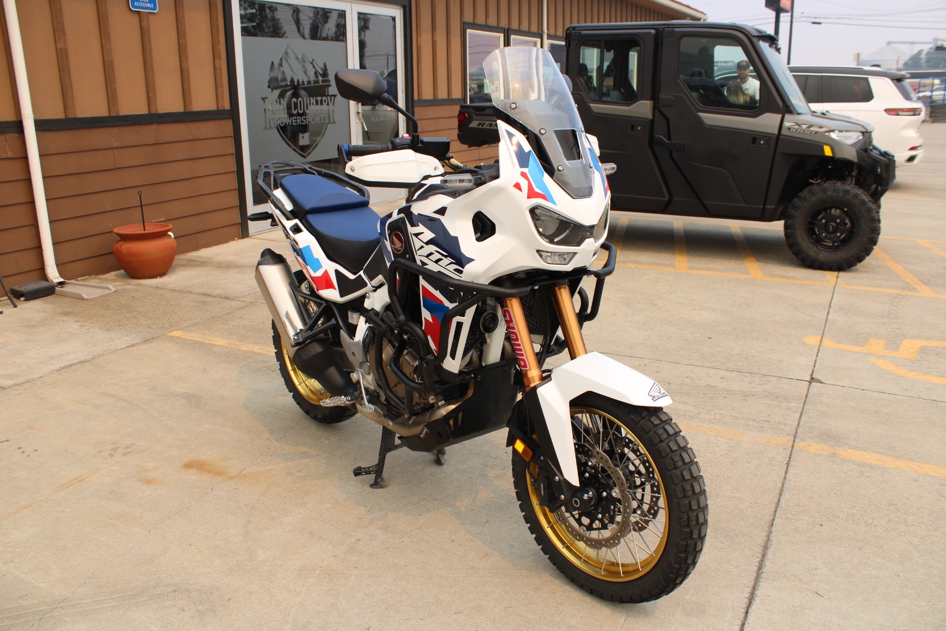 2024 Africa Twin Adventure Sports ES