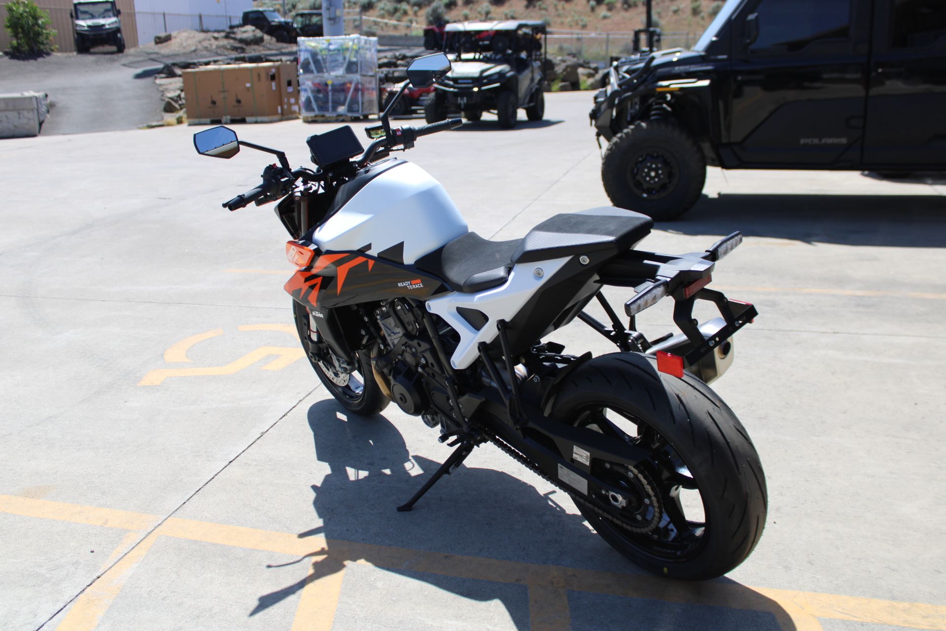 2027 KTM 990 Duke in The Dalles, Oregon - Photo 7