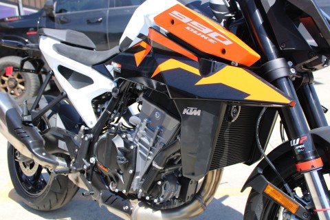 2027 KTM 990 Duke in The Dalles, Oregon - Photo 9
