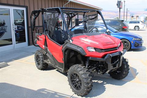 2025 Honda Pioneer 1000-5 Deluxe in The Dalles, Oregon - Photo 1