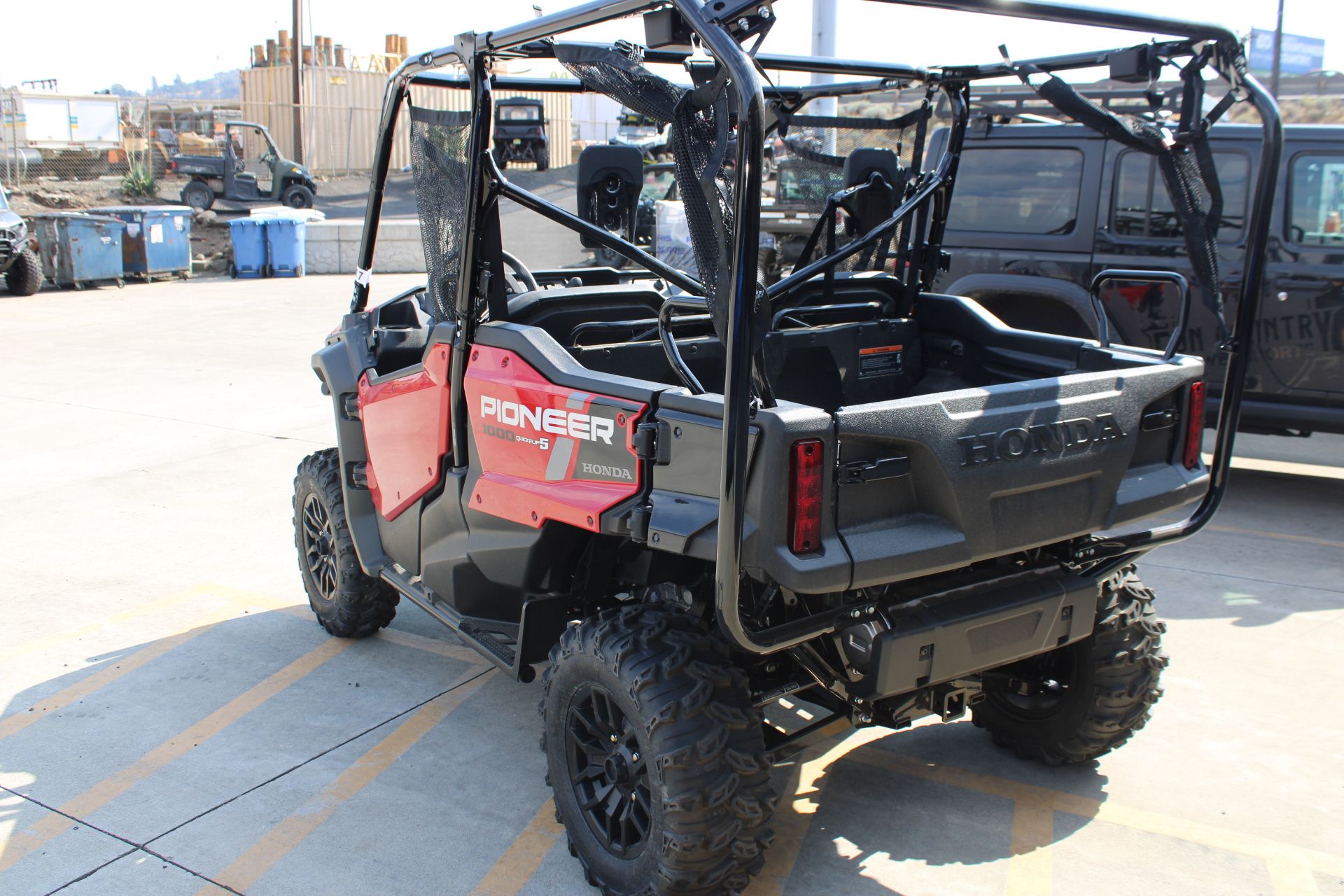 2025 Honda Pioneer 1000-5 Deluxe in The Dalles, Oregon - Photo 7