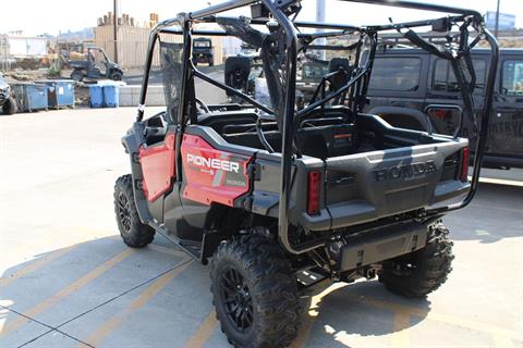 2025 Honda Pioneer 1000-5 Deluxe in The Dalles, Oregon - Photo 7