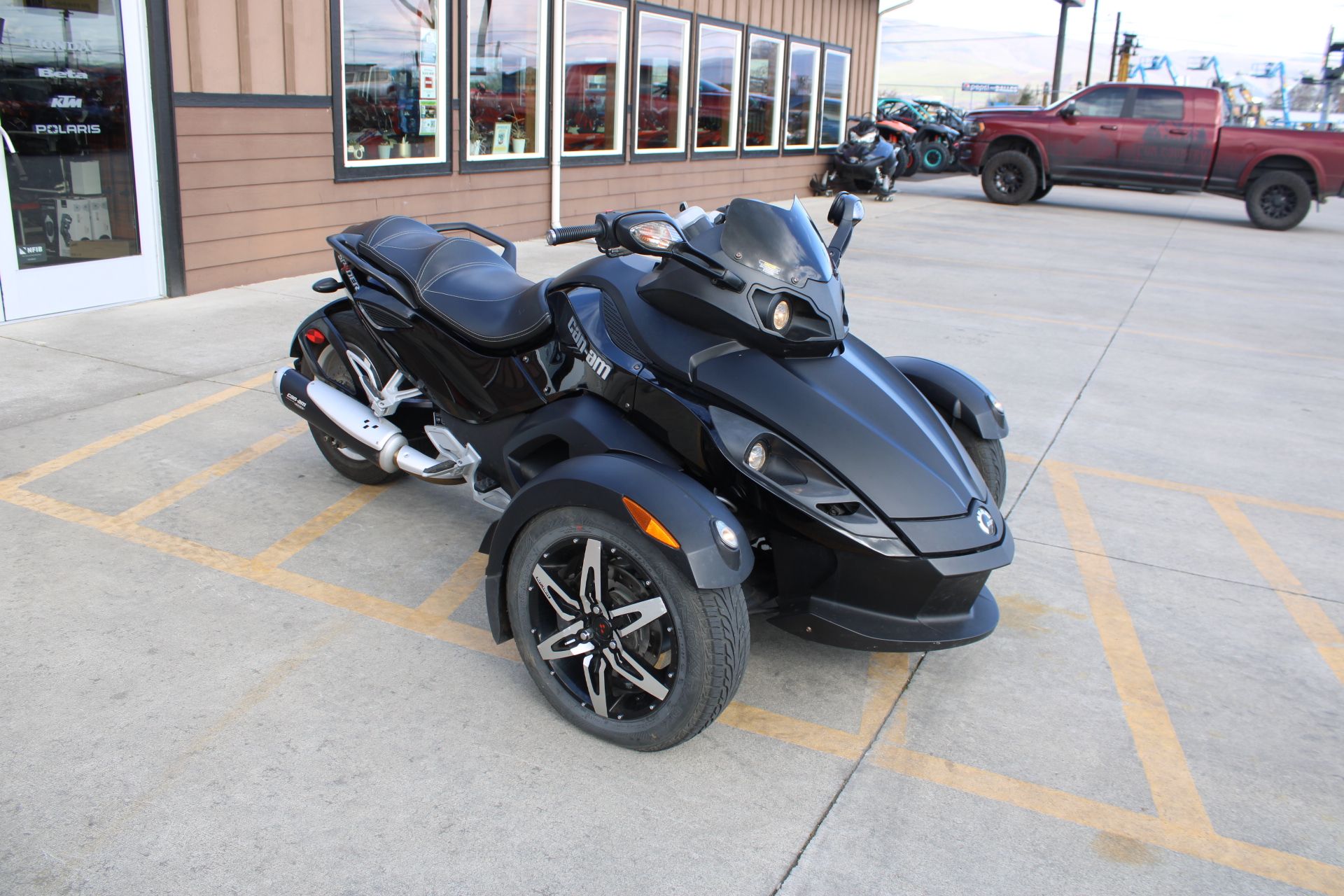 2009 Can-Am Spyder™ GS Roadster with SM5 Transmission (manual) in The Dalles, Oregon - Photo 1