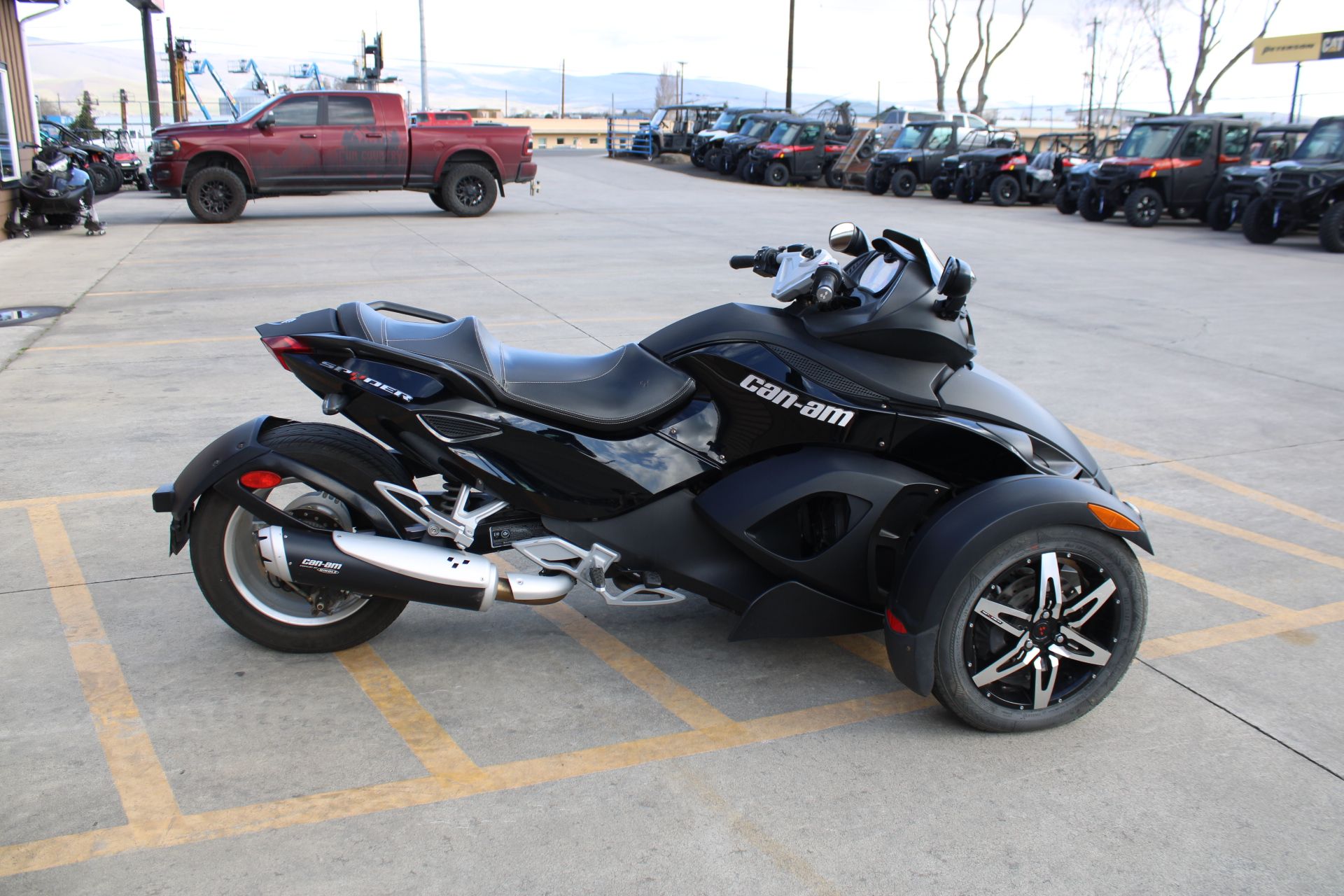 2009 Can-Am Spyder™ GS Roadster with SM5 Transmission (manual) in The Dalles, Oregon - Photo 4