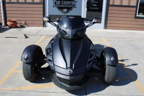 2009 Can-Am Spyder™ GS Roadster with SM5 Transmission (manual) in The Dalles, Oregon - Photo 2