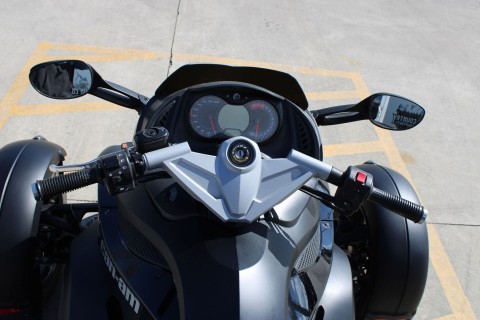 2009 Can-Am Spyder™ GS Roadster with SM5 Transmission (manual) in The Dalles, Oregon - Photo 8