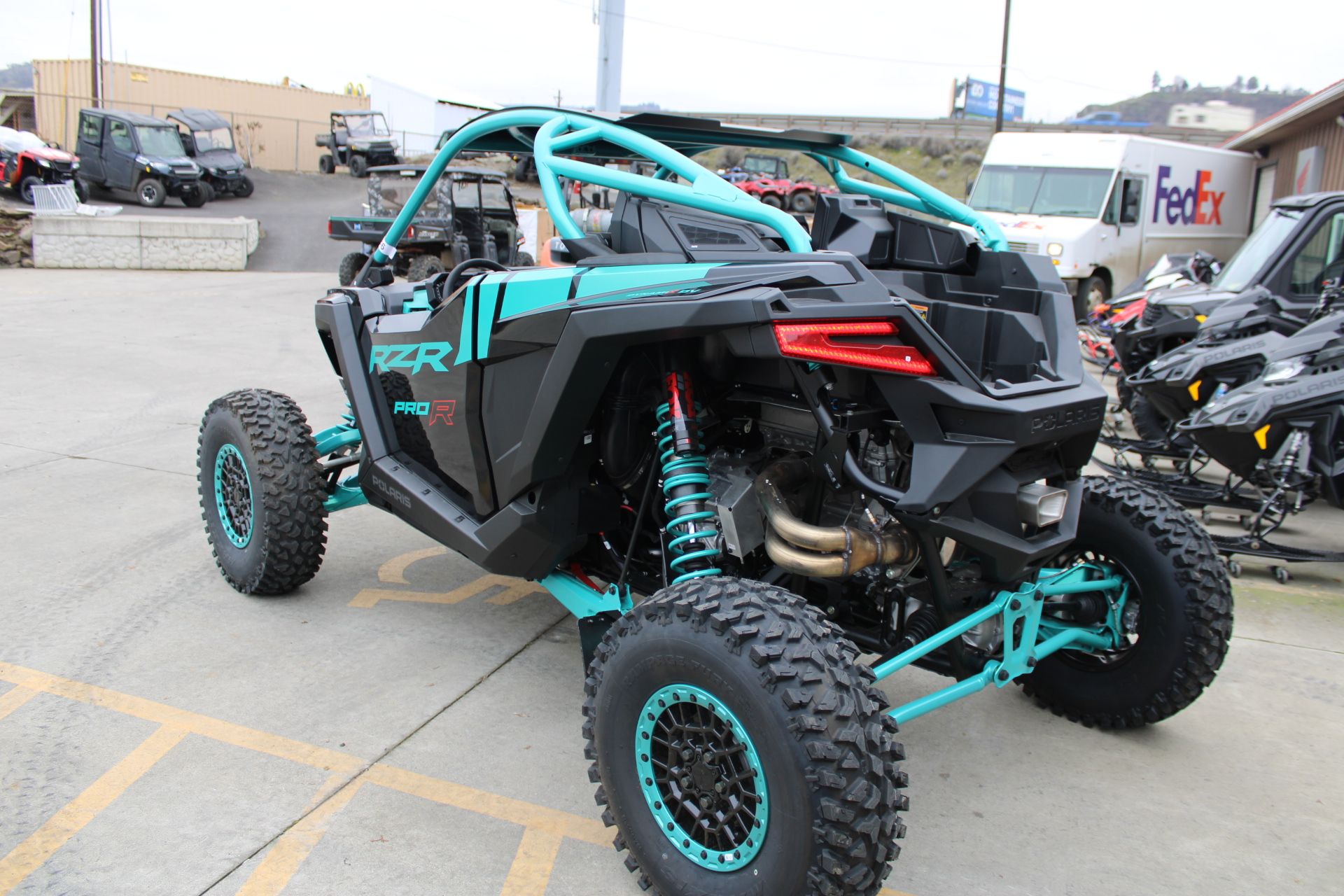 2025 Polaris RZR PRO R Ultimate in The Dalles, Oregon - Photo 8