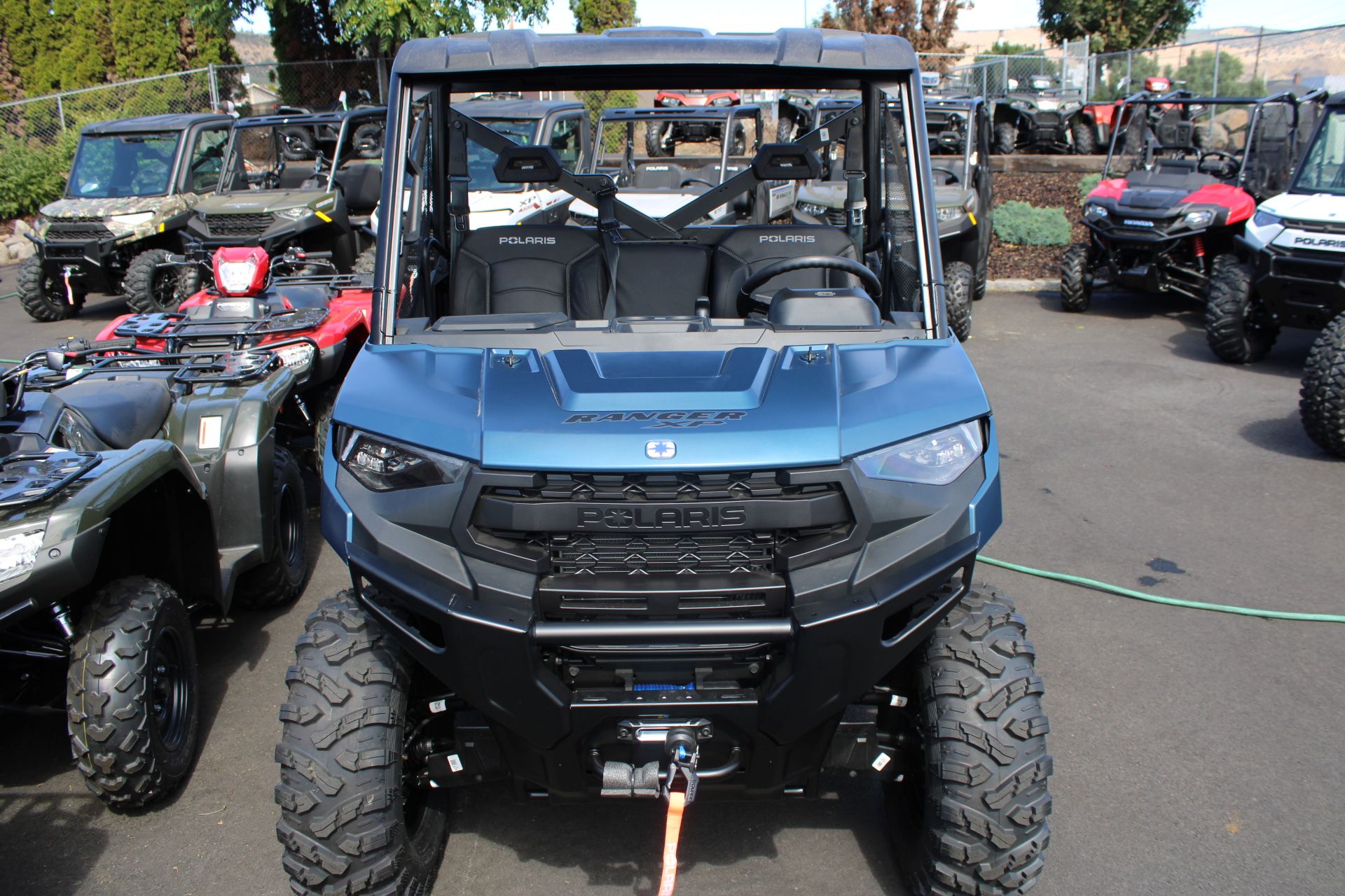 2025 Polaris Ranger XP 1000 Premium in The Dalles, Oregon - Photo 2