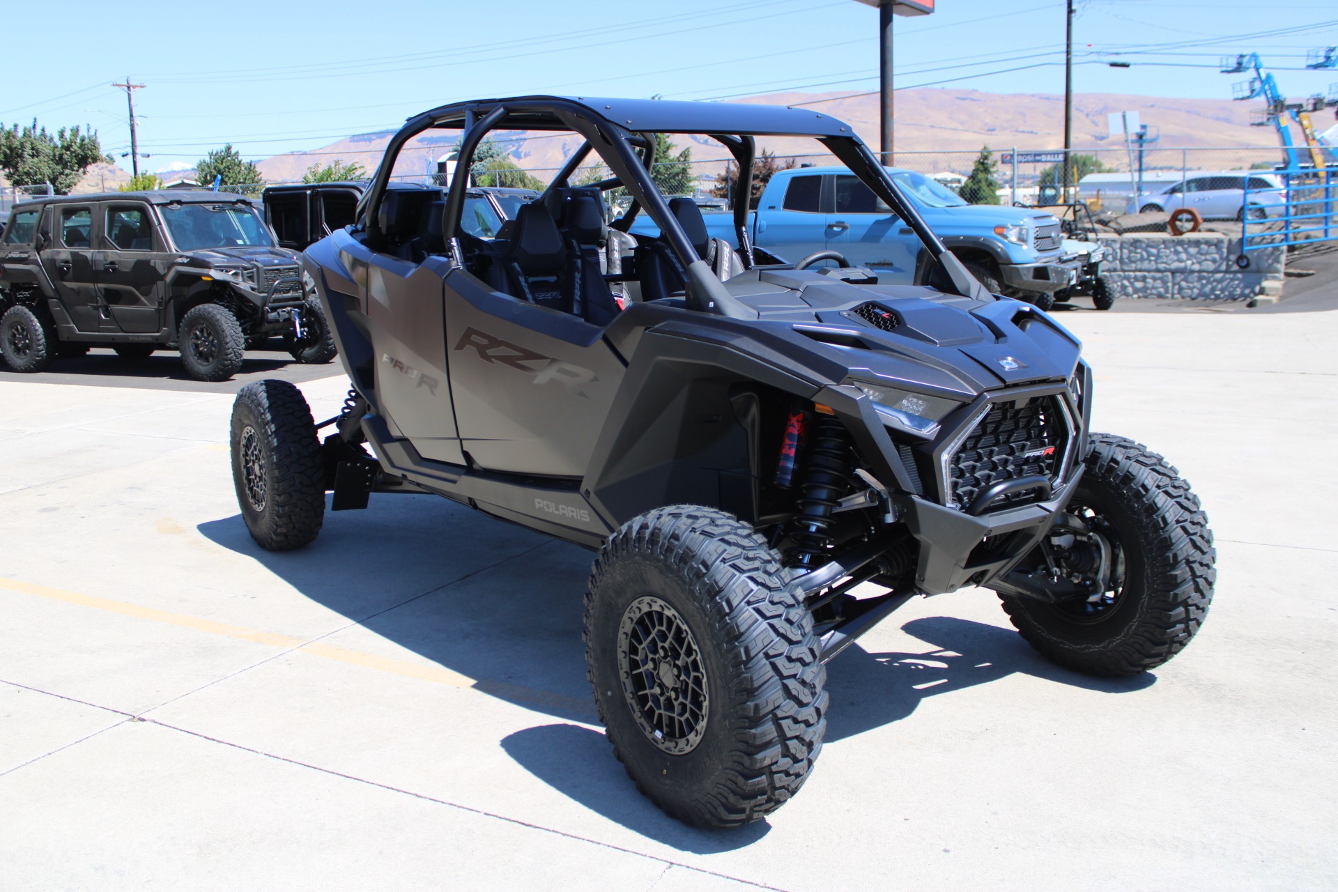 2026 RZR Pro R 4 Ultimate