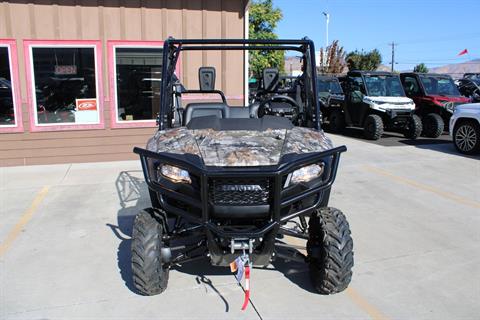 2025 Honda Pioneer 700 Forest in The Dalles, Oregon - Photo 2