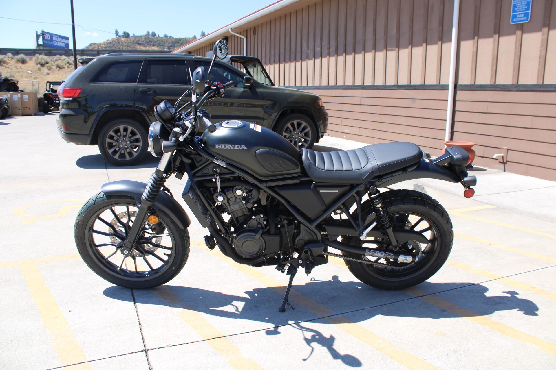 2025 Honda SCL500 in The Dalles, Oregon - Photo 4