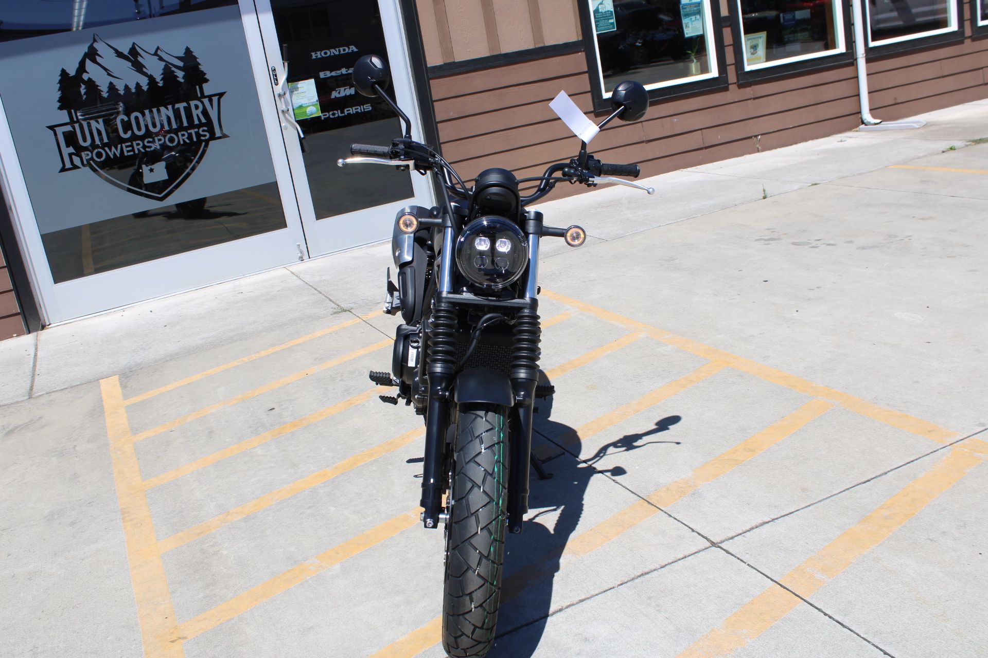 2025 Honda SCL500 in The Dalles, Oregon - Photo 2