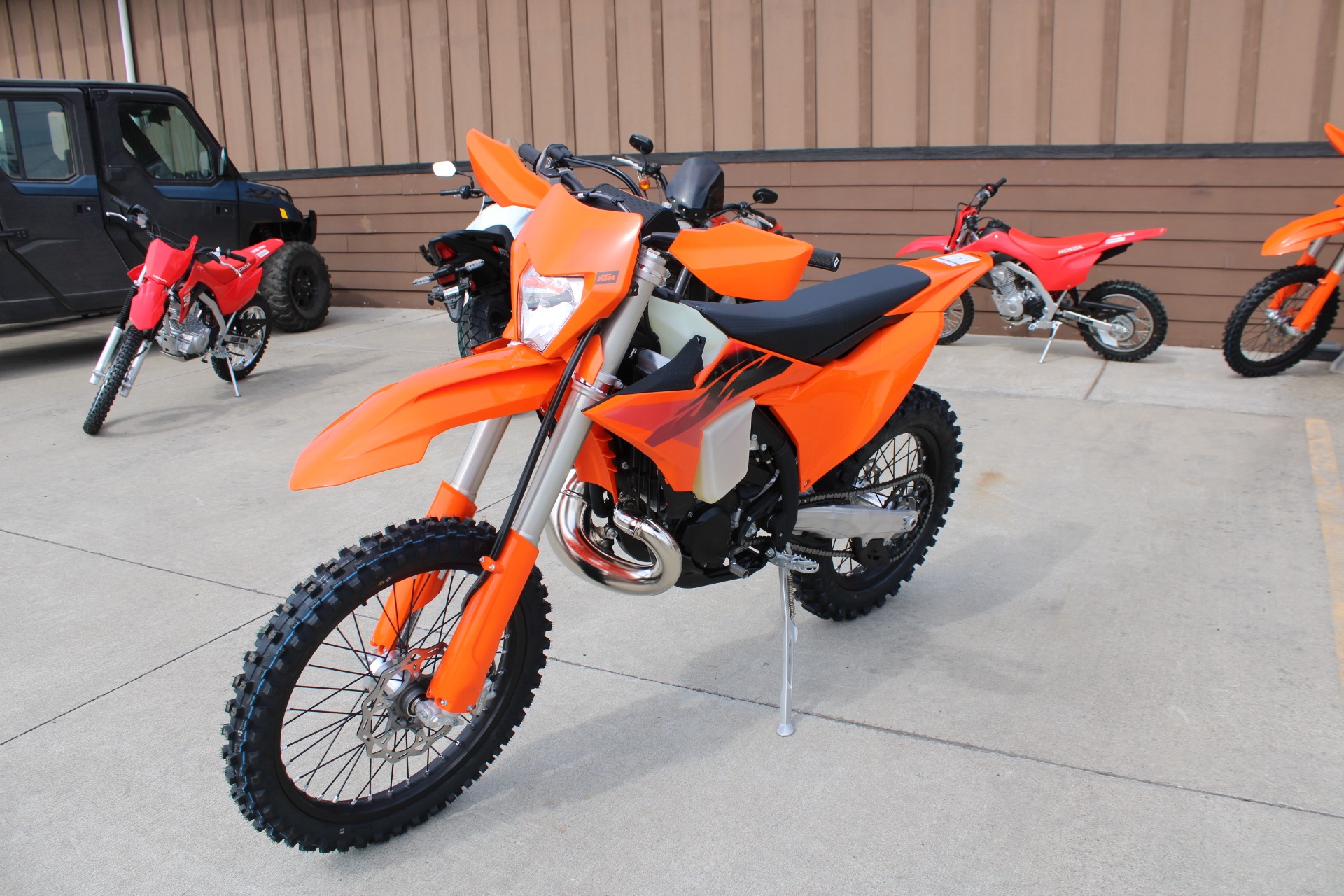 2027 KTM 300 XC-W 3