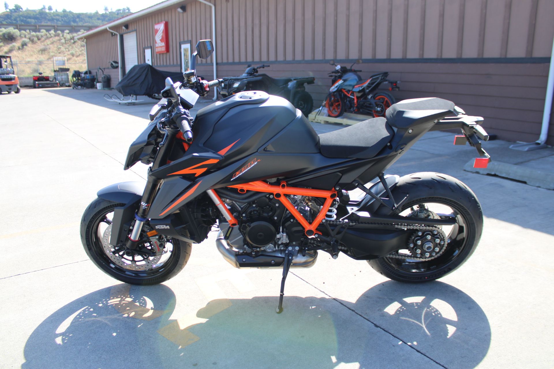 2026 KTM 1390 Super Duke R EVO in The Dalles, Oregon - Photo 7