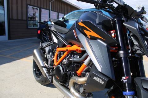 2026 KTM 1390 Super Duke R EVO in The Dalles, Oregon - Photo 8
