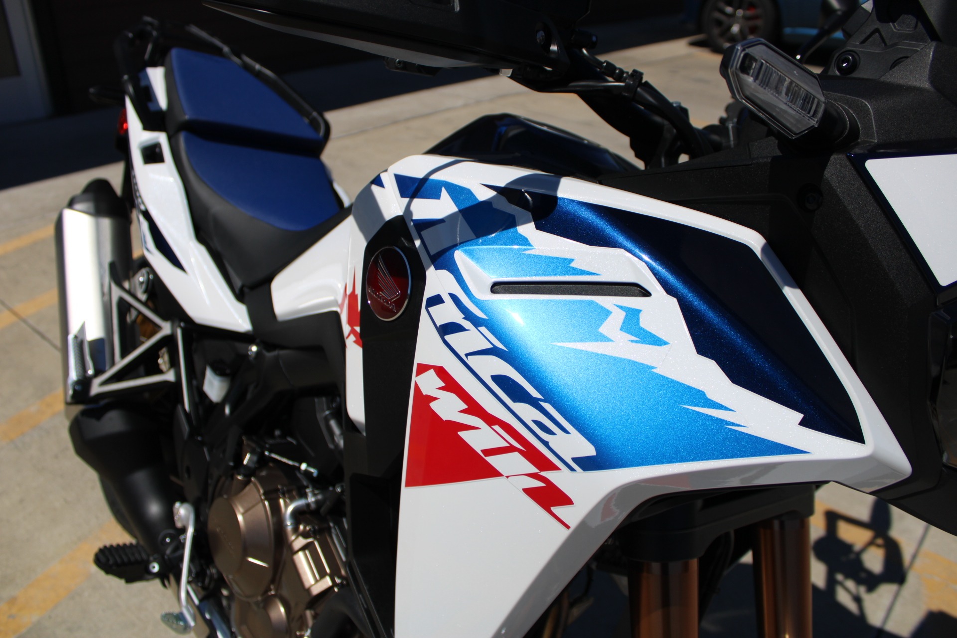 2026 Honda Africa Twin in The Dalles, Oregon - Photo 9