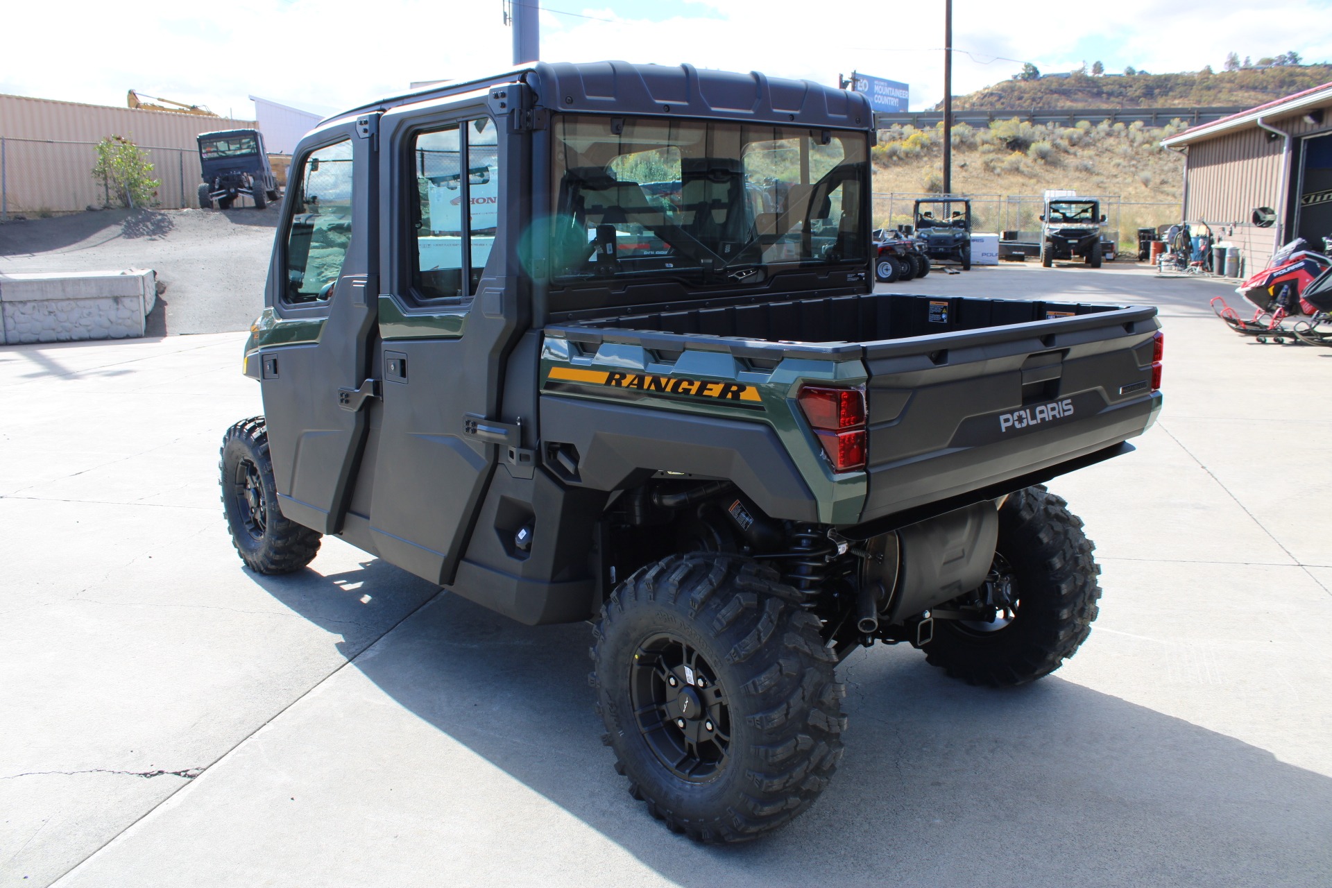 2027 Polaris Ranger Crew XP 1000 NorthStar Ultimate 4