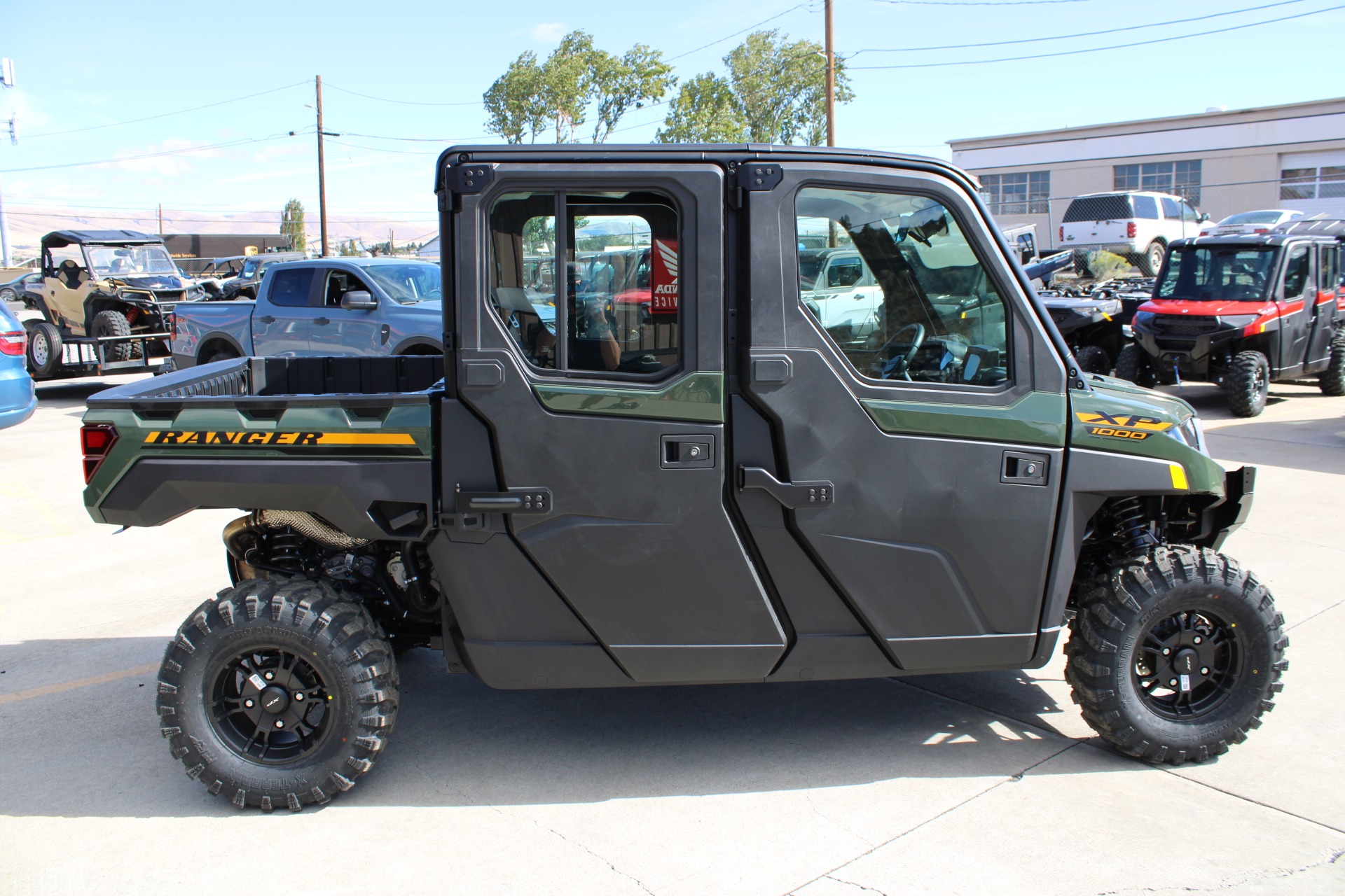 2027 Polaris Ranger Crew XP 1000 NorthStar Ultimate 7