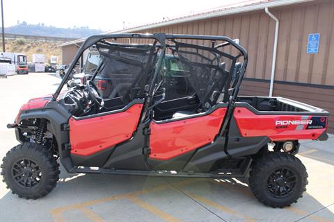 2025 Honda Pioneer 1000-6 Deluxe Crew in The Dalles, Oregon - Photo 8