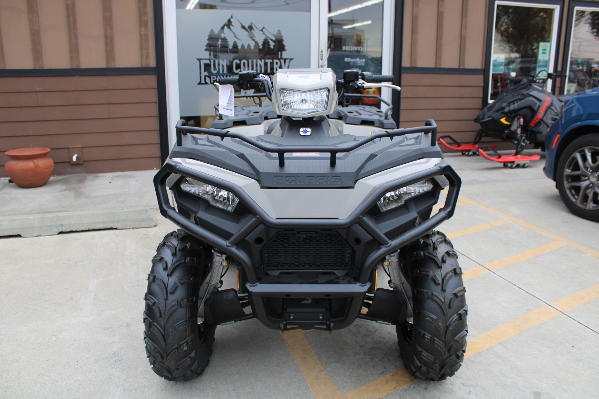 2025 Polaris Sportsman 570 EPS in The Dalles, Oregon - Photo 2