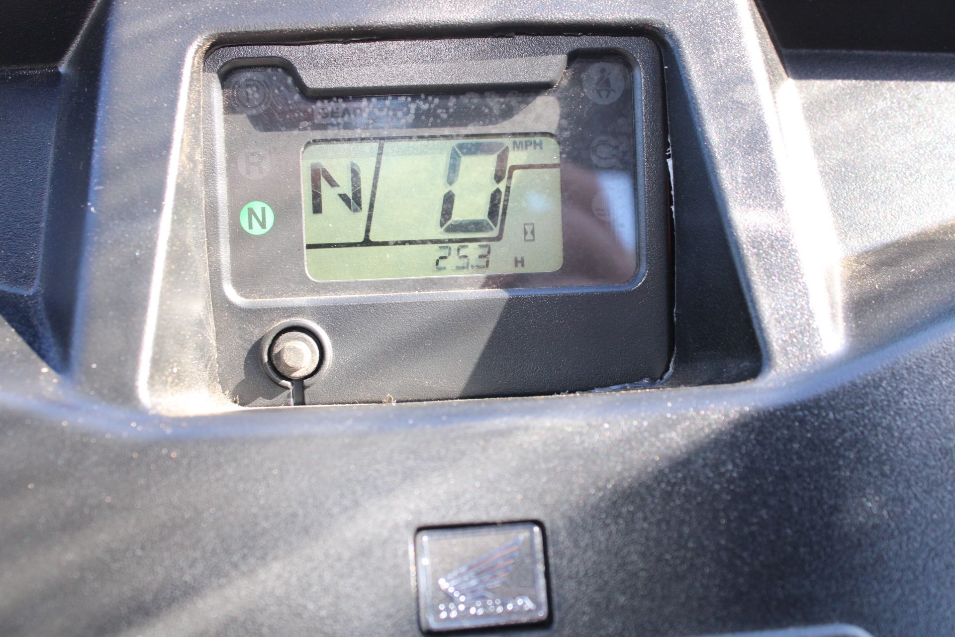 2025 Honda Pioneer 520 in The Dalles, Oregon - Photo 12