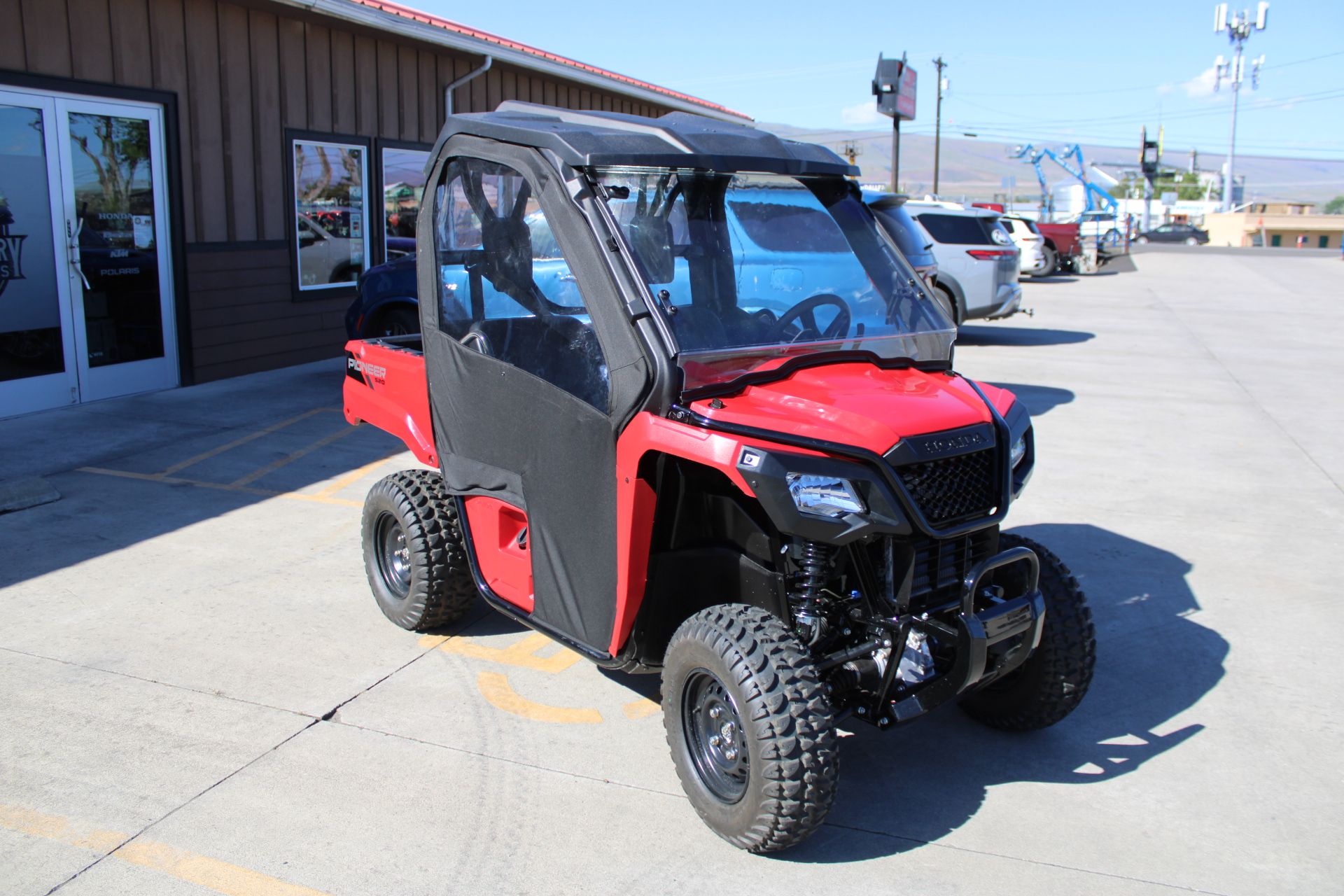 2025 Honda Pioneer 520 in The Dalles, Oregon - Photo 1