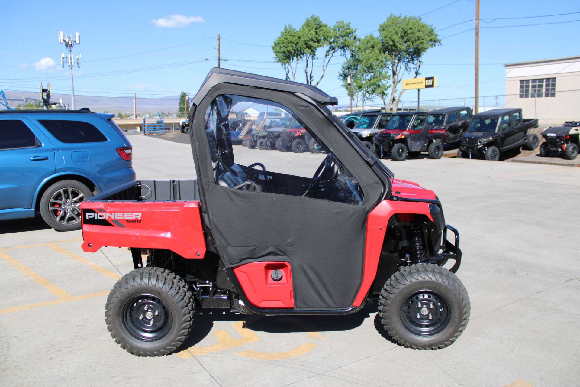 2025 Honda Pioneer 520 in The Dalles, Oregon - Photo 4