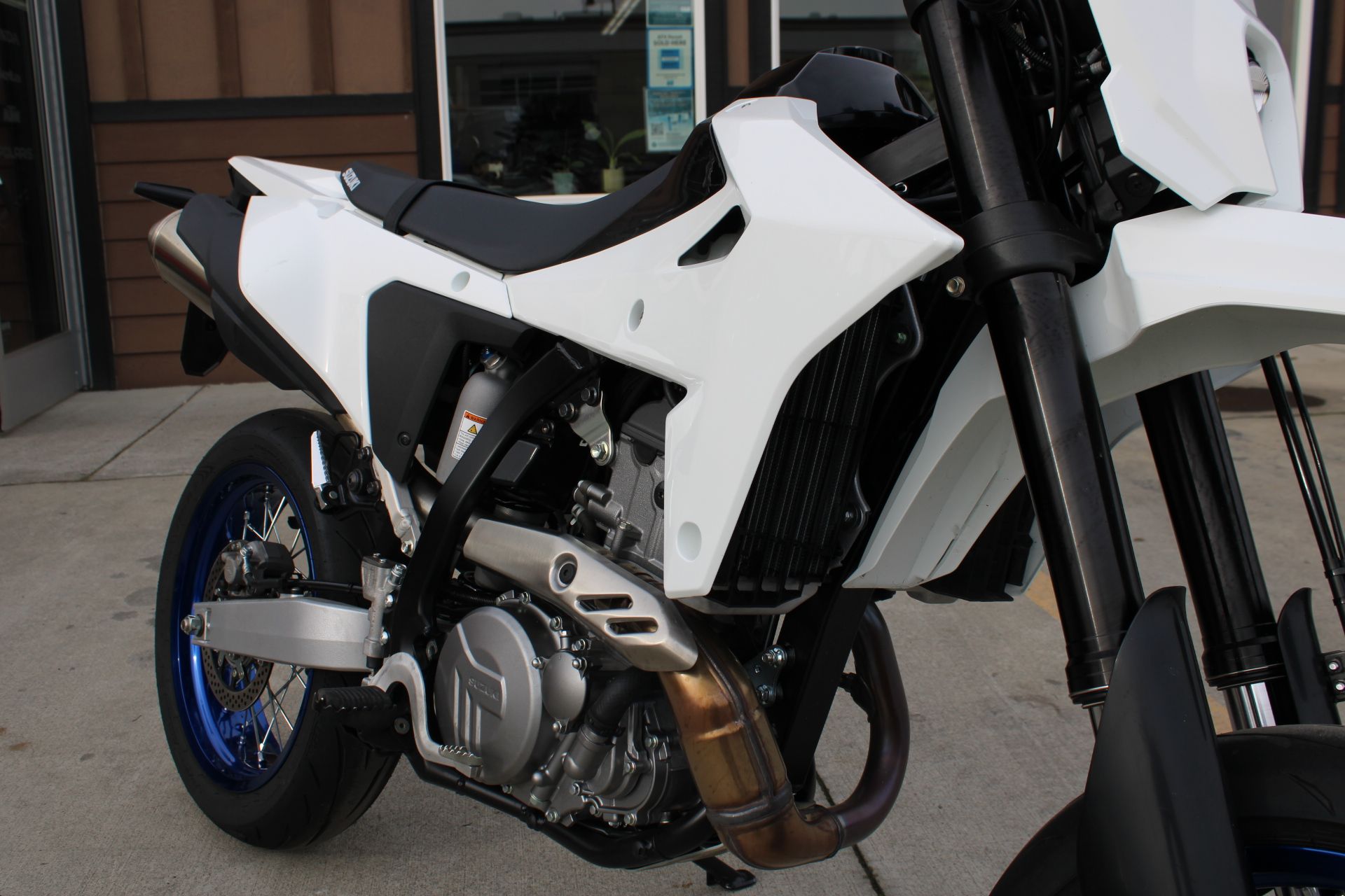 2025 Suzuki DR-Z4SM in The Dalles, Oregon - Photo 11