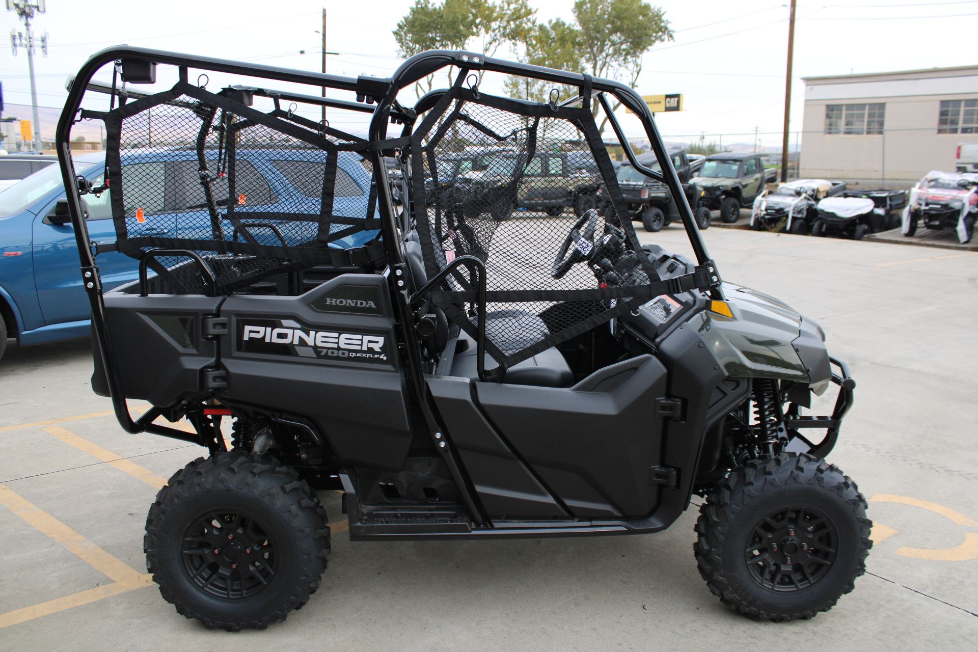2026 Honda Pioneer 700-4 Deluxe in The Dalles, Oregon - Photo 4