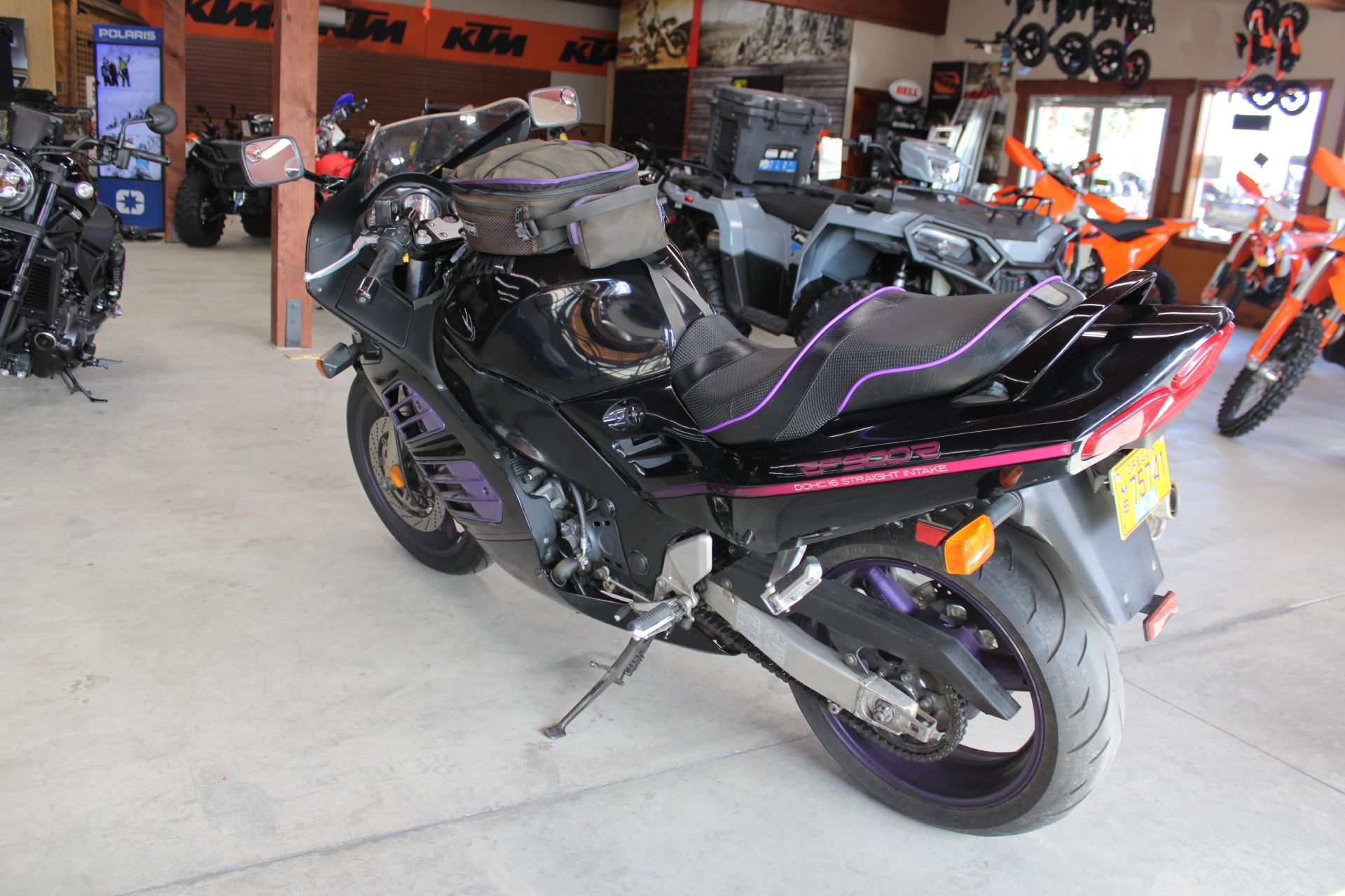 1994 Suzuki RF900R in The Dalles, Oregon - Photo 7
