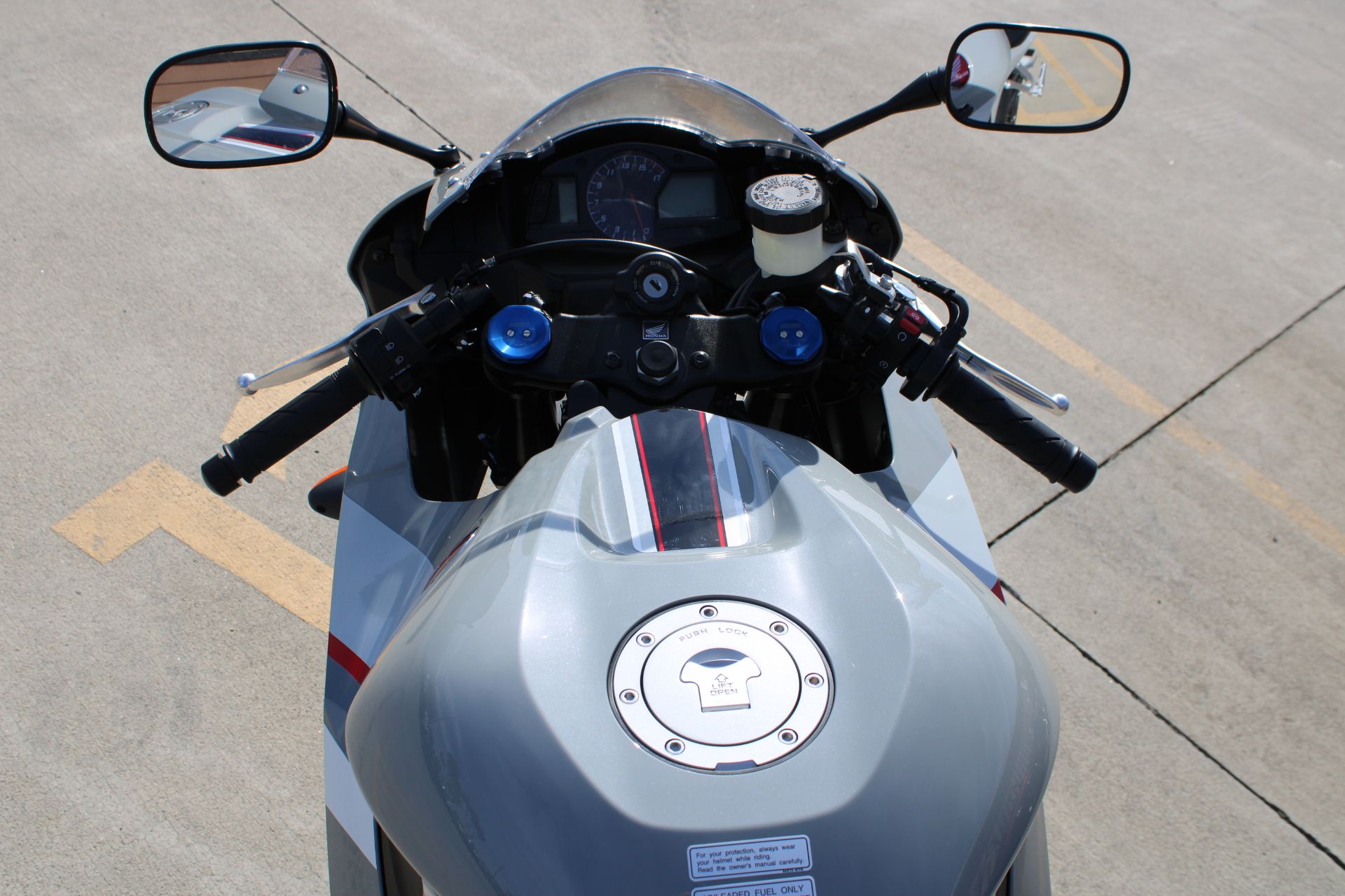 2026 Honda CBR600RR in The Dalles, Oregon - Photo 9