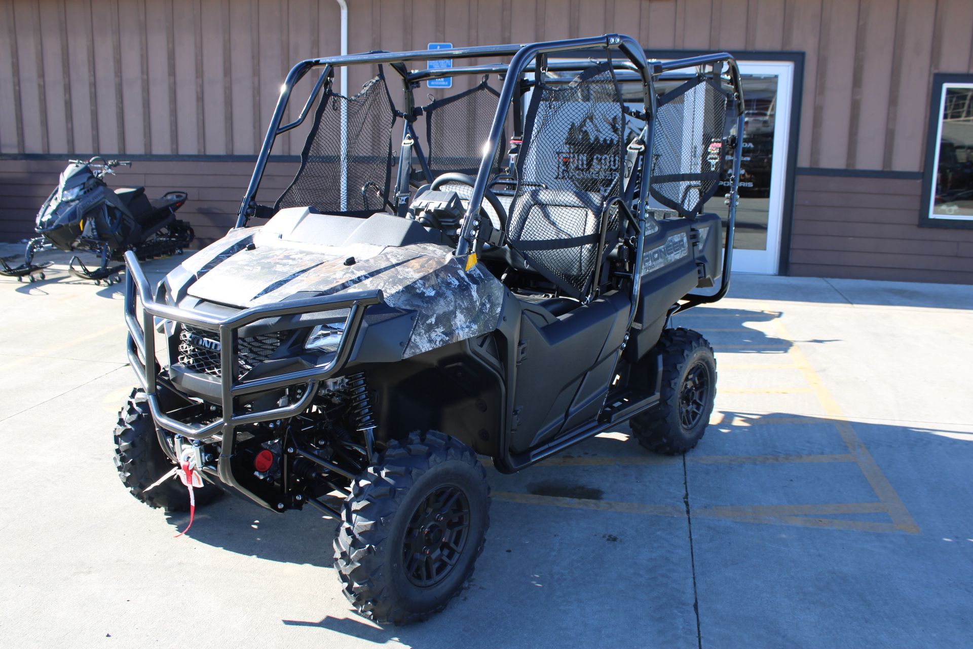 2026 Honda Pioneer 700-4 Forest in The Dalles, Oregon - Photo 3
