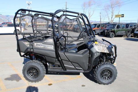 2026 Honda Pioneer 700-4 Forest in The Dalles, Oregon - Photo 4