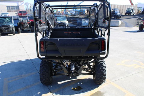 2026 Honda Pioneer 700-4 Forest in The Dalles, Oregon - Photo 6
