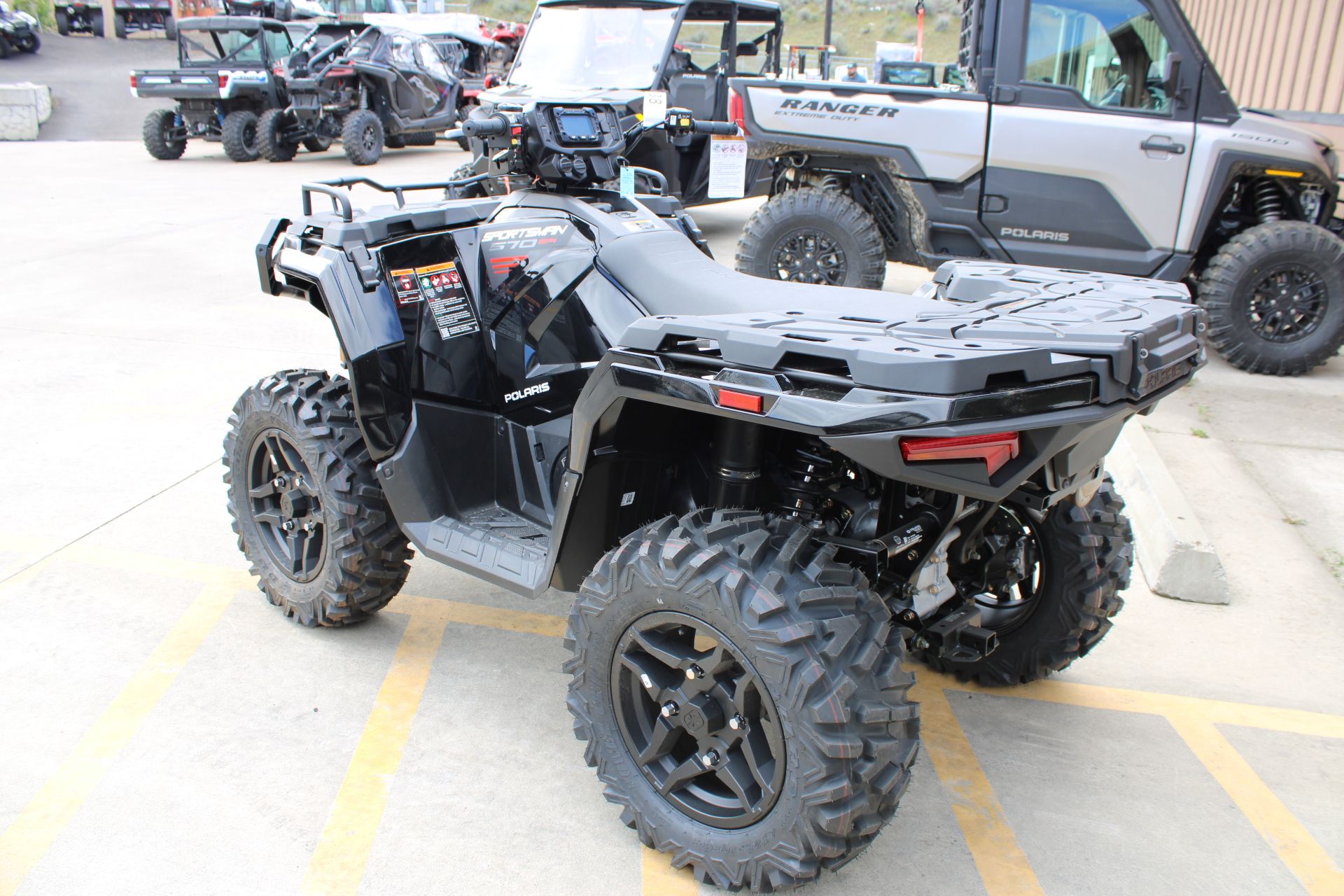 2025 Polaris Sportsman 570 Trail in The Dalles, Oregon - Photo 8