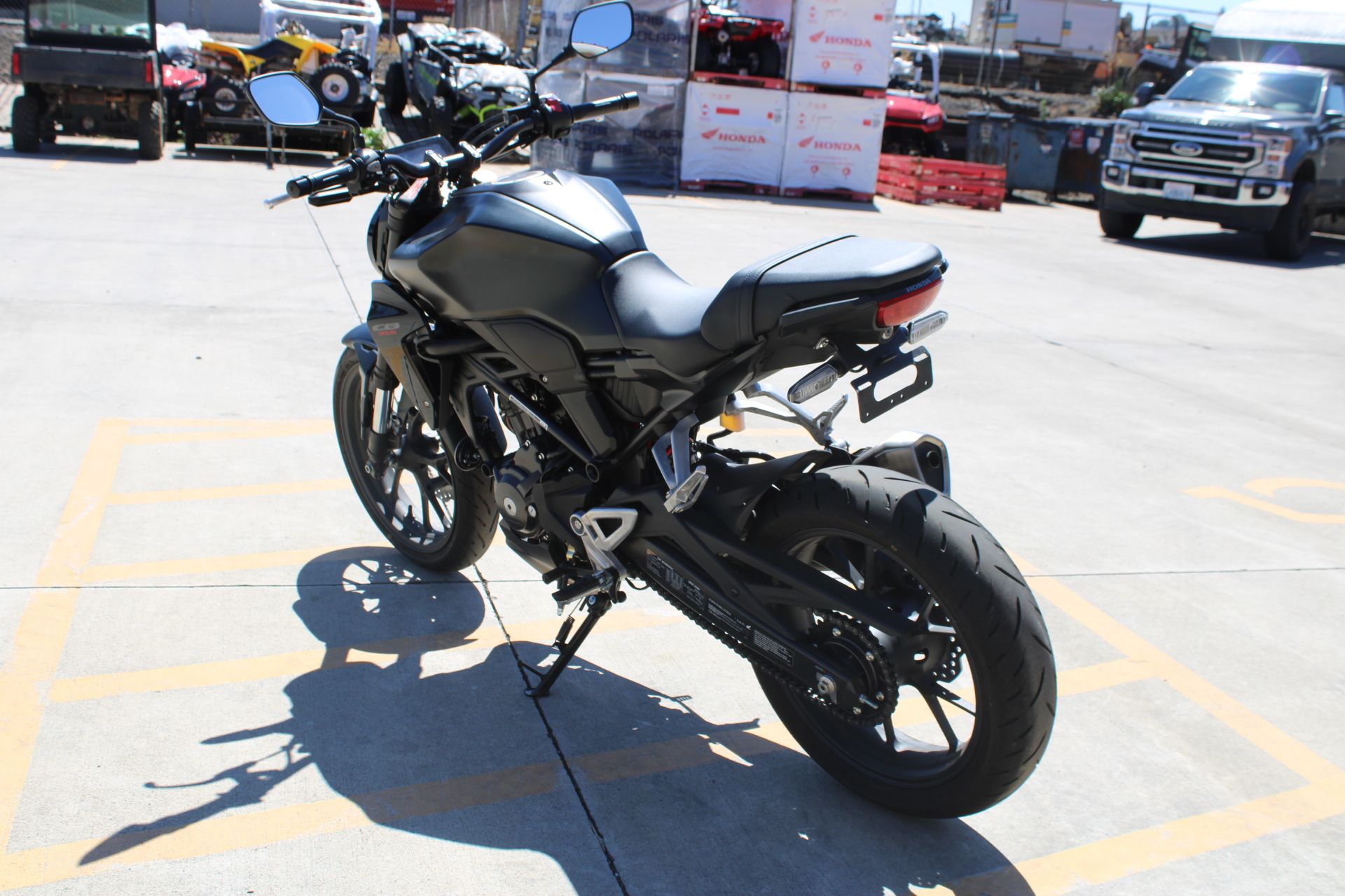 2025 Honda CB300R ABS in The Dalles, Oregon - Photo 7