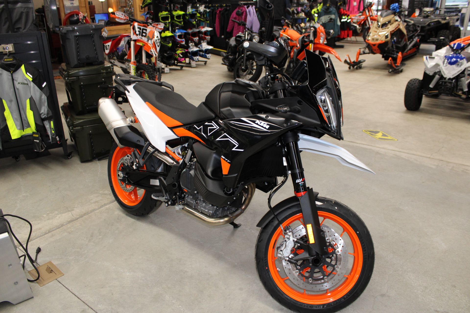 2024 KTM 890 SMT in The Dalles, Oregon - Photo 1