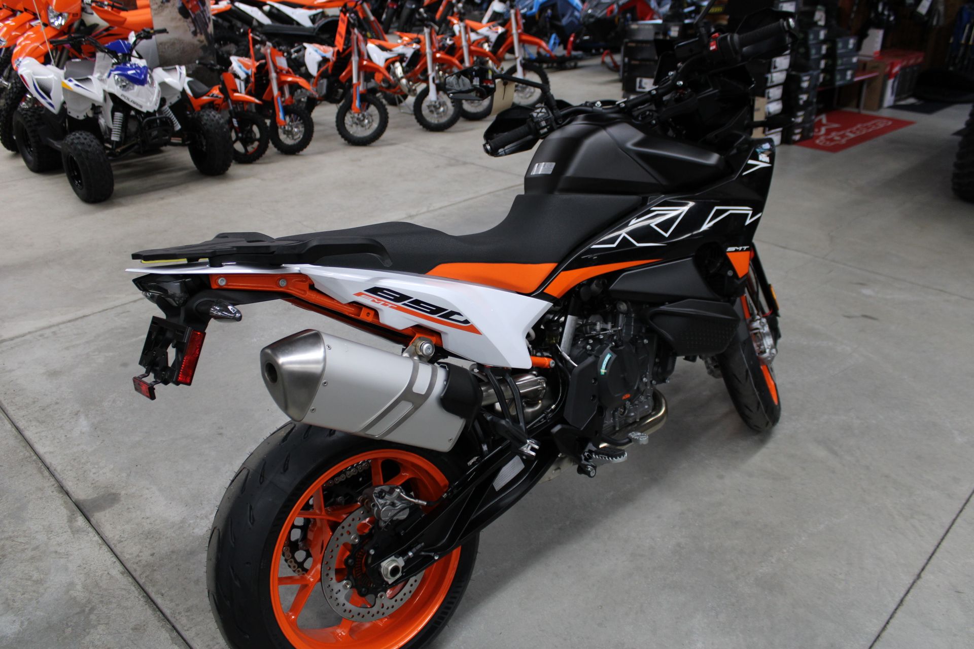 2024 KTM 890 SMT in The Dalles, Oregon - Photo 3